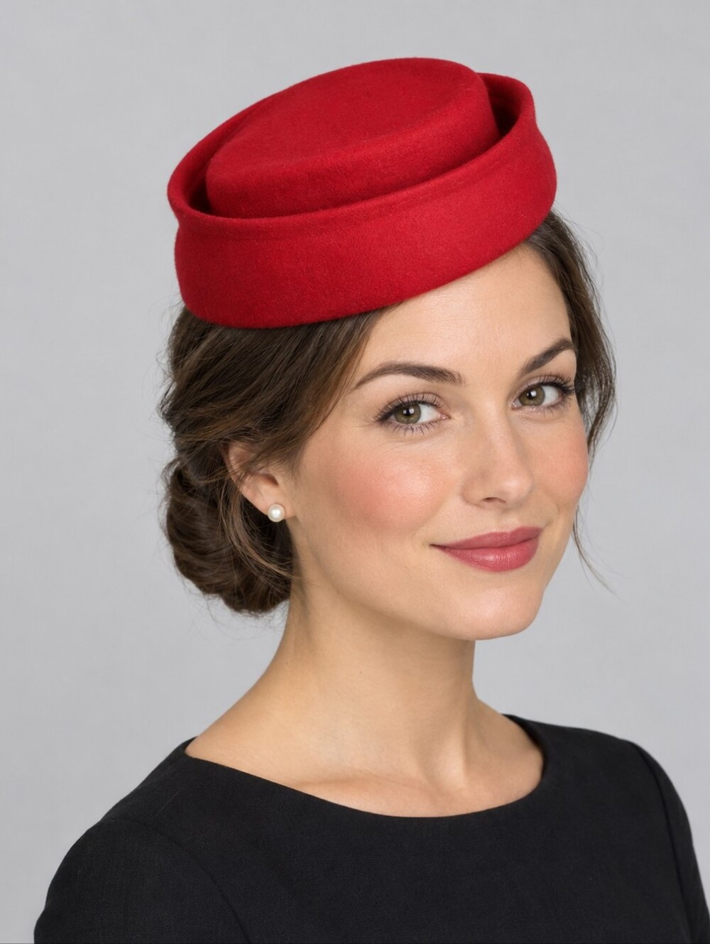 Vintage Pillbox Hat Womens Red 100% Wool Felt Beret Rolled Brim Retro Italy Made